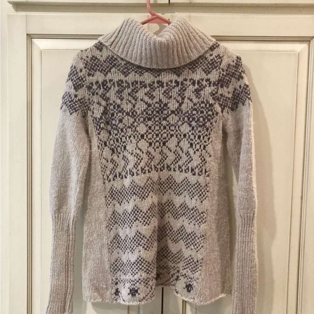 Free people vintage comfy sweater size xs